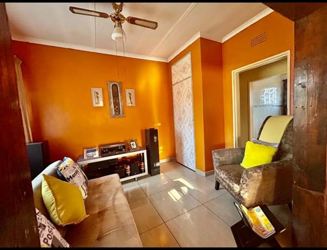 3 BEDROOM HOUSE FOR SALE IN VANDERBIJLPARK CW 4